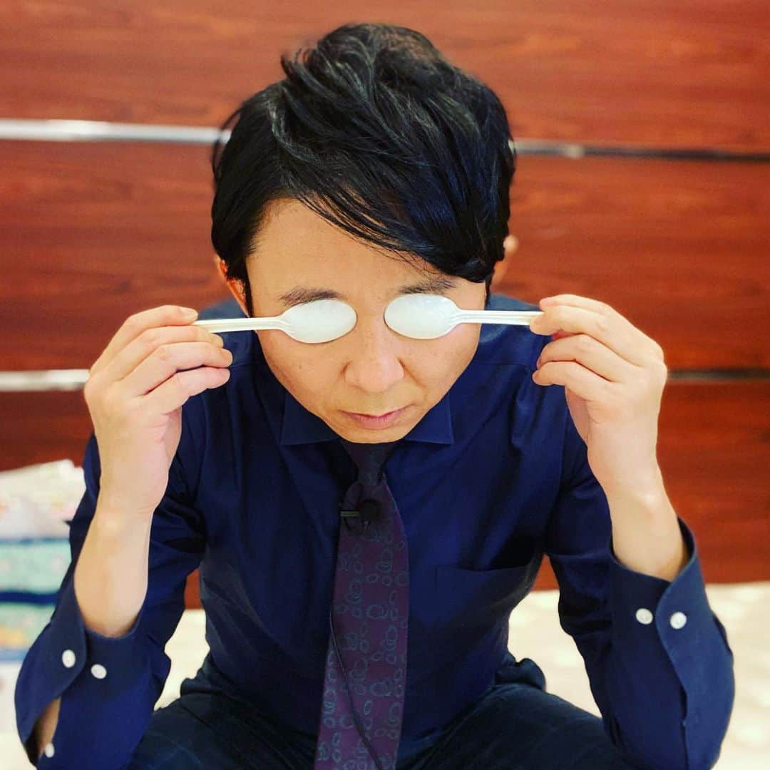 有吉弘行さんのインスタグラム写真 - (有吉弘行Instagram)「似合うサングラス探し中。」2月24日 22時51分 - ariyoshihiroiki