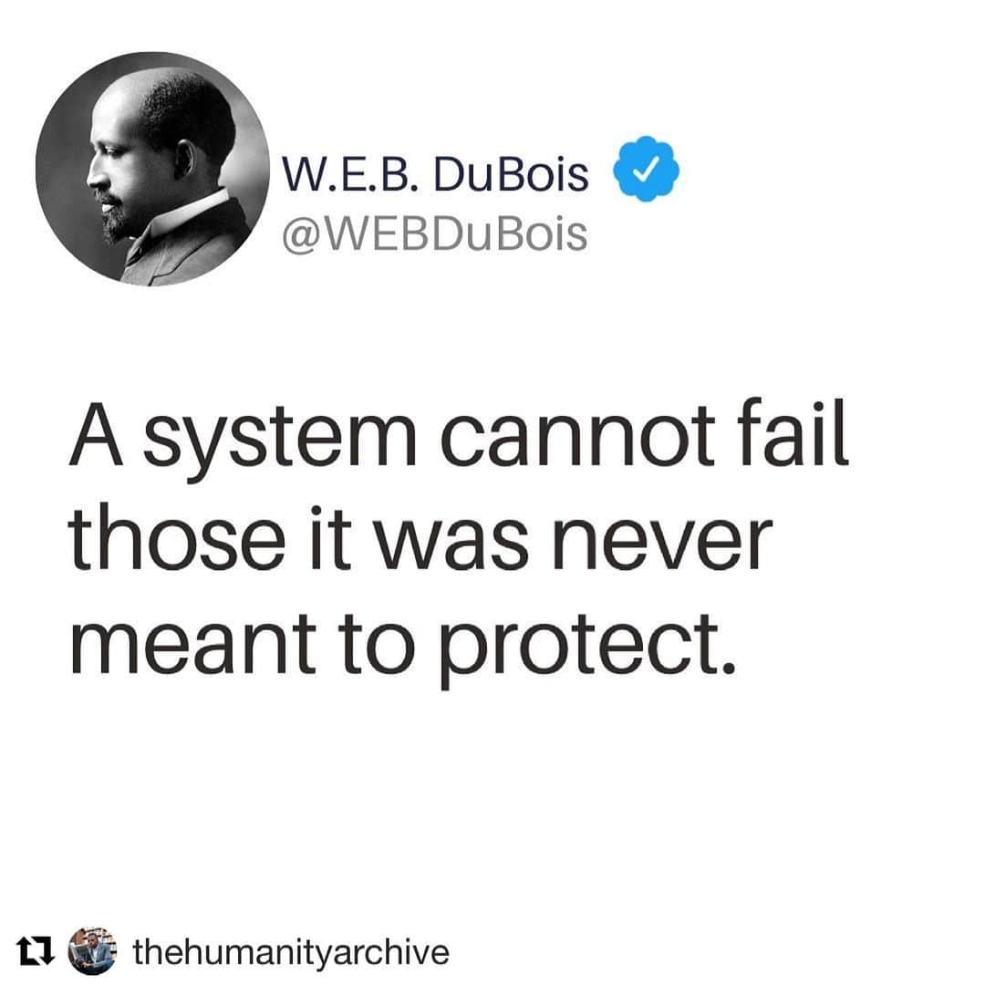 アンナ・パキンのインスタグラム：「#Repost @thehumanityarchive ・・・ The truth is timeless. 🕰️⁠⁠ ⁠⁠ ⁠⁠ ⁠⁠ #blackhistorymonth #blackhistorymonth2021 #blackhistory #diversity #socialstudies #teachers #diversity #teaching  #history #historyteacher #educators #socialstudies #conversations #read #justice #racialjustice #antiracist #blackeducators #racism #diversity #soul #vote #equality #bhm #peace #together #bethechange #humanityarchive #webdubois #blackvoices⁠」