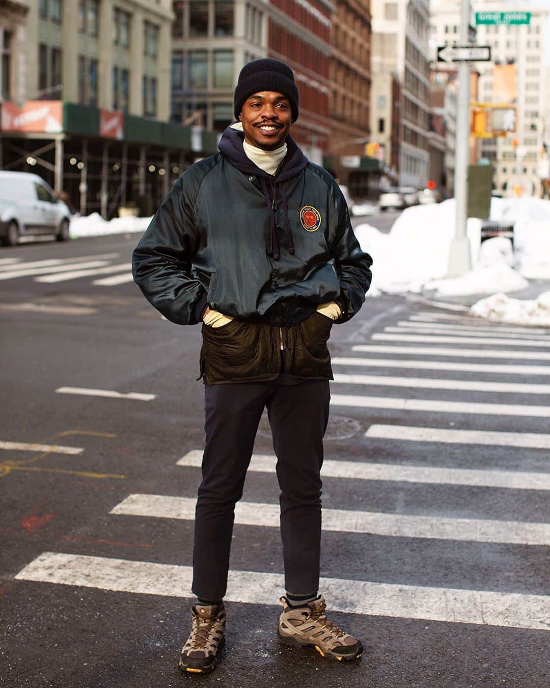 スコット・シューマンのインスタグラム：「Sometimes it’s not just what you wear but how you wear it! Mr @donnellcoleprice looked so chic with his layered outerwear- that , from any distance, was hard to distinguish if it was one or multiple jackets.」