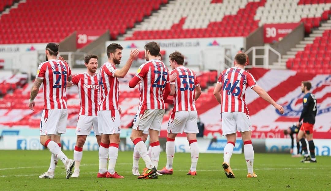 ストーク・シティFCさんのインスタグラム写真 - (ストーク・シティFCInstagram)「Looking for more of the same in South Yorkshire 👀 #SCFC 🔴⚪」2月24日 23時12分 - stokecity