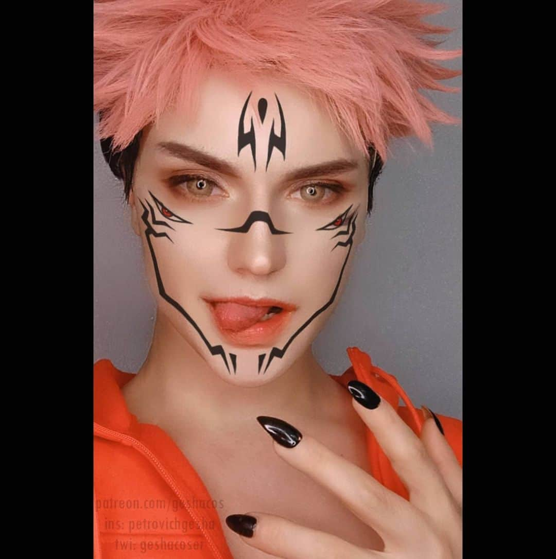 Gesha Petrovichさんのインスタグラム写真 - (Gesha PetrovichInstagram)「#sukuna and #yujiitadori  Costest pack available for "OMG" tier and all this last week of my b-day month you guys will surprised😌🙏 Thanks for all your messages, check them all only today ❤️ My goal for this month 50 patrons, lets try!🎂🎈 Link in highlights 😊 Wig @geshacos Contact @colourfuleye_cosplay __________ Спасибо всем за поздравлялки, только закончил разгребать ❤️🥴 Последнюю неделю придется работать усиленно,вас ждёт много сюрпризов на патреоне 😉 Не забывайте про ТикТок и Твиттер ❤️🎈  #Jujutsu Kaisen #呪術廻戦 #costest #geshacos #makeupartist #malecosplay #sexy #onlyfans」2月24日 23時21分 - petrovichgesha