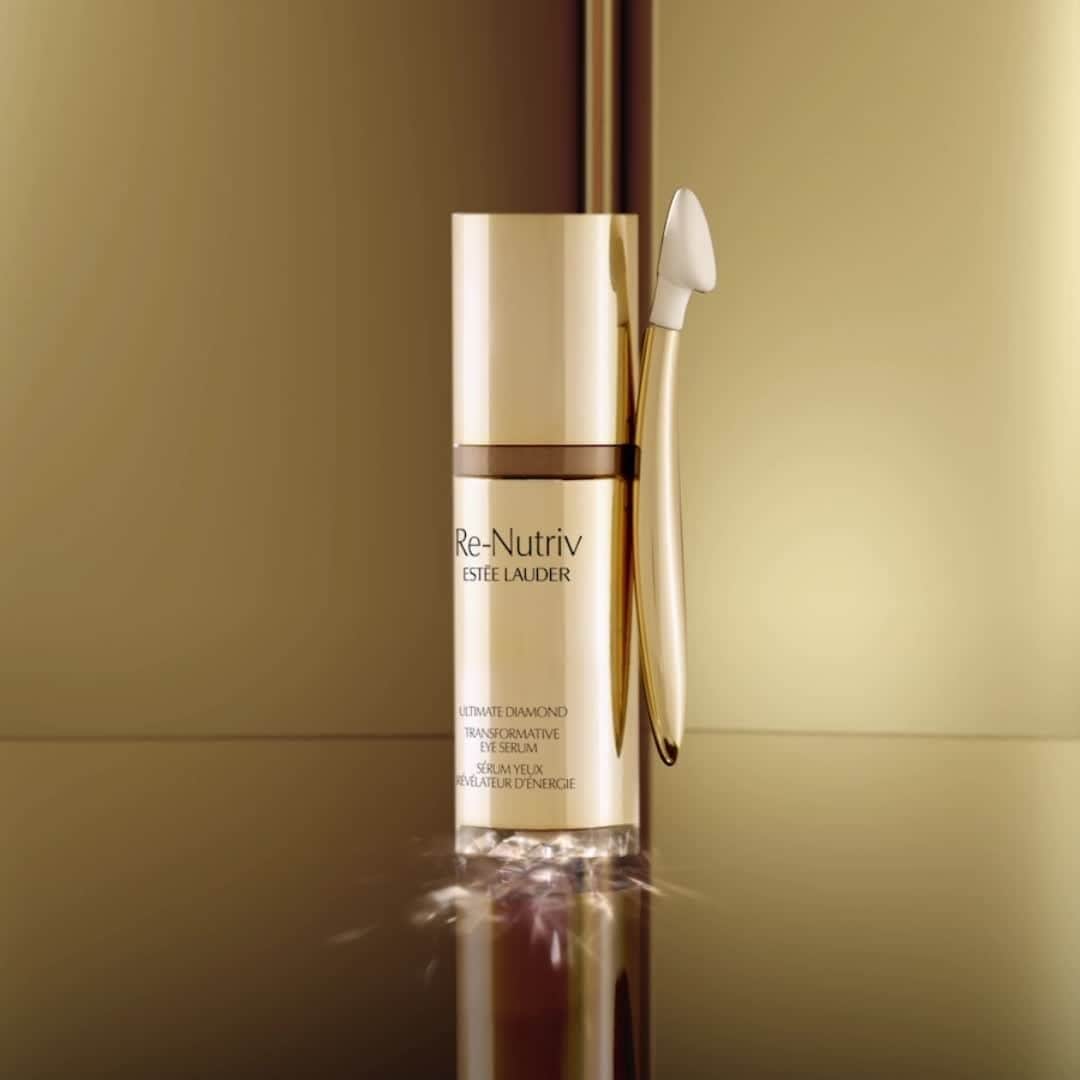 エスティローダーのインスタグラム：「The perfect pair: new #ReNutriv Ultimate Diamond Eye Serum & its magnetic wand applicator! ✨ 91% of women said the massage wand helped #ReNutriv Ultimate Diamond Eye Serum penetrate deeply around the eyes. #ExtraordinaryBeauty  * Consumer testing on 119 women after one product use」