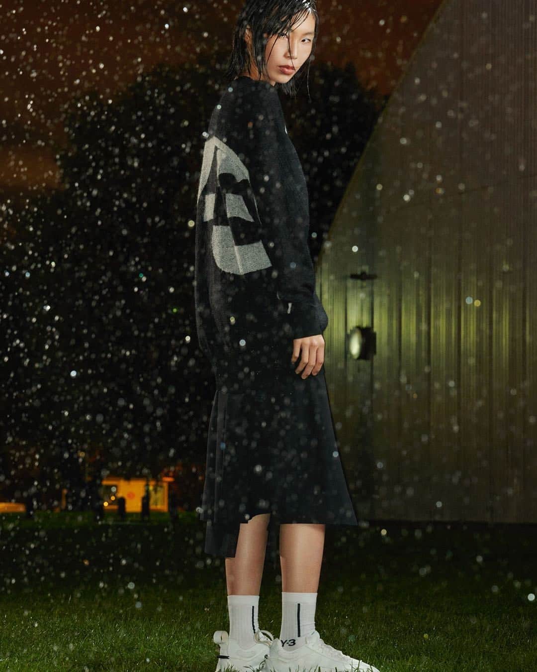 ワイスリーのインスタグラム：「Y-3 Classic Sheer-Knit Sweater and Y-3 Classic Refined Wool Skirt.  Y-3 Spring/Summer 2021.  ---  #adidas #Y3 #YohjiYamamoto  Discover the collection at adidas.com/y-3」