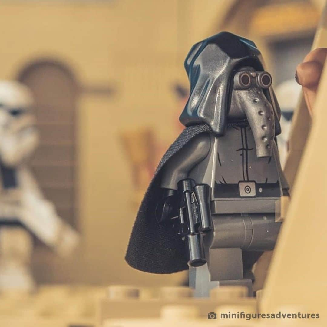 LEGOさんのインスタグラム写真 - (LEGOInstagram)「*Cantina music intensifies* who’s your favorite character from the Mos Eisley Cantina? 😄​  📸 by @minifiguresadventures ​  #LEGO #LEGOStarWars #StarWars #AFOL」2月25日 0時00分 - lego