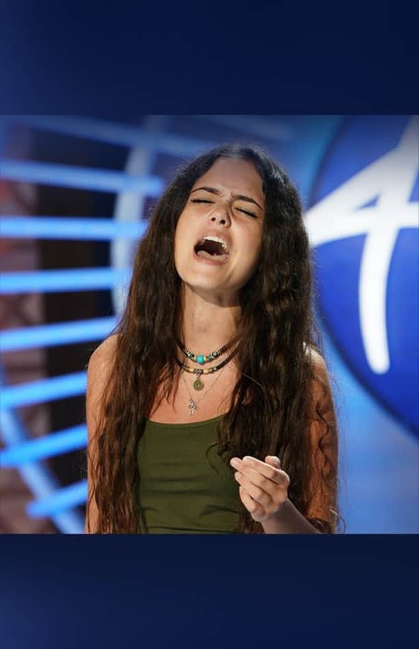 American Idolのインスタグラム：「It's about time that hairbrush got an upgrade, right @caseybishop_? 🎤❣️」