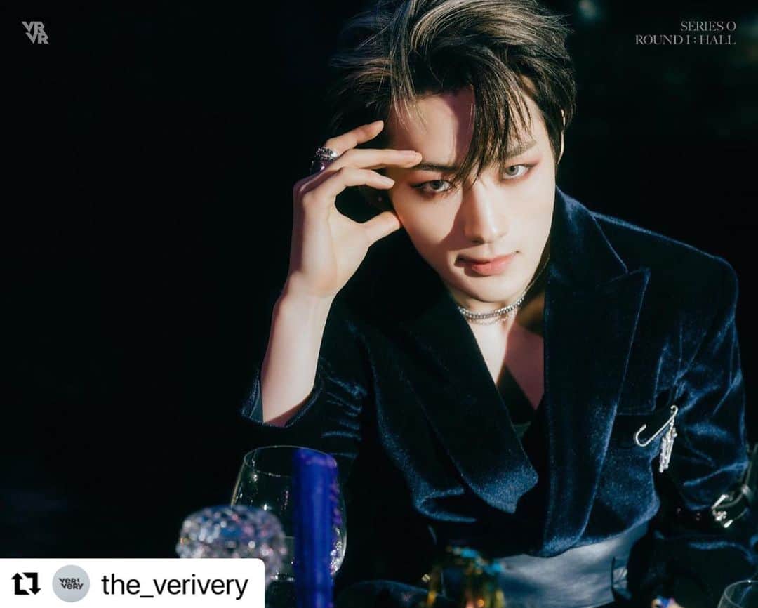 Jellyfish Entertainmentさんのインスタグラム写真 - (Jellyfish EntertainmentInstagram)「#Repost @the_verivery with @make_repost ・・・ VERIVERY 2nd SINGLE ALBUM  SERIES ‘O’ ROUND 1 : HALL  OFFICIAL PHOTO #용승 #YONGSEUNG  2021. 03. 02 6PM (KST) Release  #VERIVERY #베리베리 #VRVR #SERIES_O #ROUND1HALL #20210302_6PM」2月25日 0時00分 - jellyfish_stagram