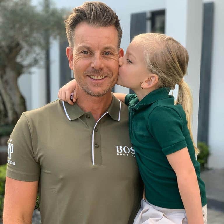 ヘンリク・ステンソンのインスタグラム：「Daddy’s girl! ❤️  @boss #BOSSsports」