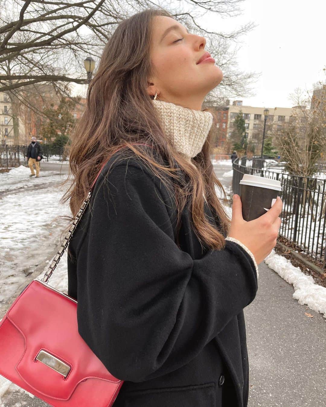 エミリー・DiDonatoのインスタグラム：「Welcoming my 30’s with open arms !! 🎂 💃🏻 Thank you for all the birthday love already! ❤️」