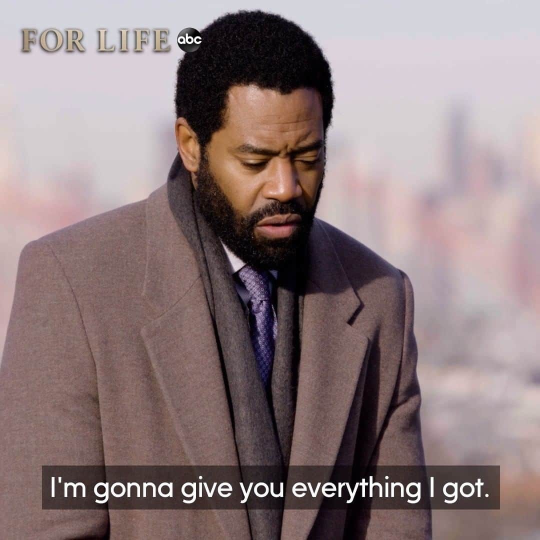 アメリカン・ブロードキャスティング・カンパニーのインスタグラム：「Aaron will give everything he's got for justice. Watch the season finale of #ForLife tonight at 10|9c on ABC.」