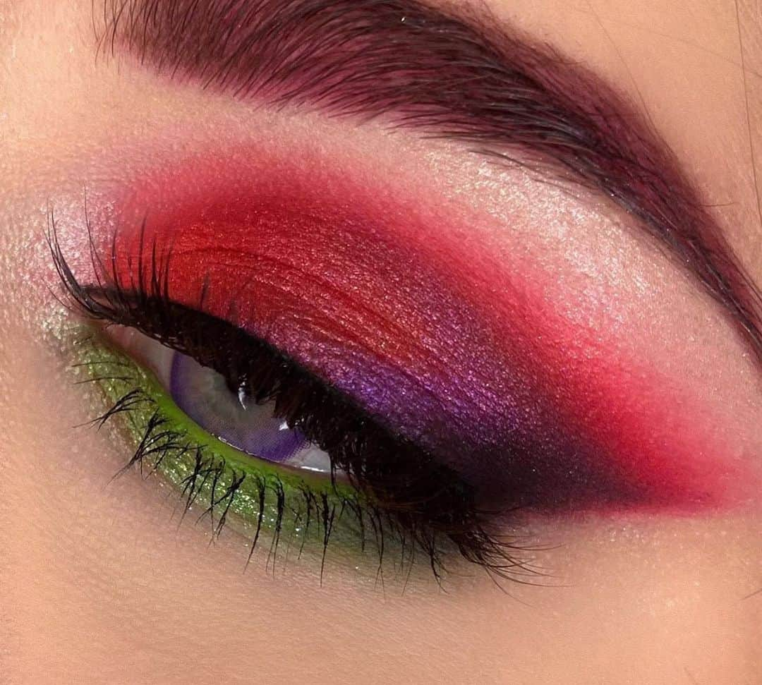 Jeffree Star Cosmeticsさんのインスタグラム写真 - (Jeffree Star CosmeticsInstagram)「Cherry Lime🍒 @galych.valeriia created this gorg eye using our #Jawbreaker & #BloodLust eyeshadow palette🌟  - #jeffreestarcosmetics」2月25日 1時00分 - jeffreestarcosmetics