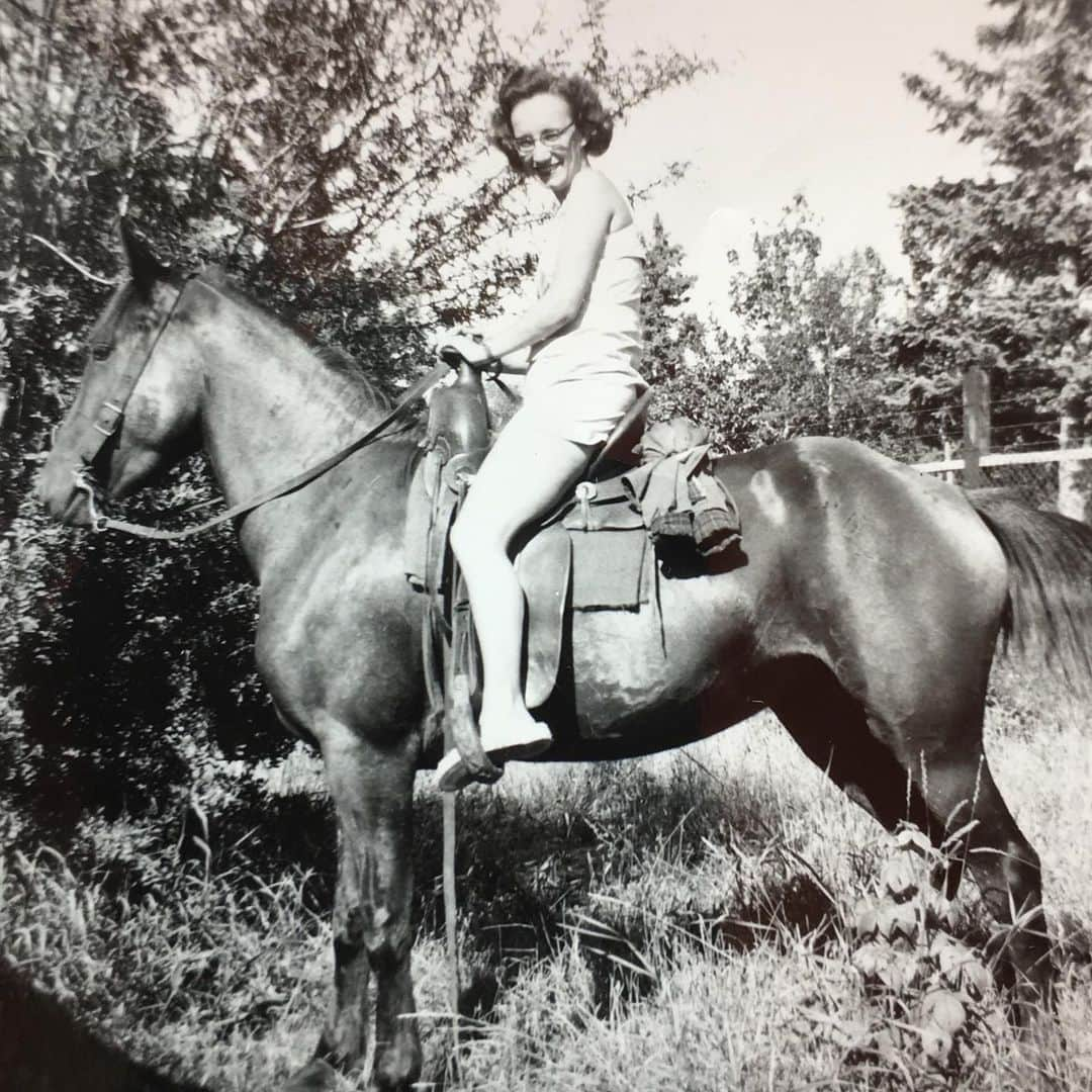 ネイサン・フィリオンさんのインスタグラム写真 - (ネイサン・フィリオンInstagram)「This is Bea. She held many titles. Daughter, Friend, Sister, Wife, Mom, Grandma, Mémère, and Grandma With Dead Budgie. She put too much tomato paste in her lasagna but made up for it with her mashed potatoes. Her secret weapon to stop young brothers from scrapping was a soothing back scratch. She was a pool shark, a whiz at cards, and a gunshot survivor. She lived in Canada since the 50’s, but never lost her east coast accent. She would use the word “crap” but considered “Joe Banana” to be profanity. She was always ready to laugh and make you a snack.  See you soon enough, Grandma With Dead Budgie. We love you.」2月25日 1時35分 - nathanfillion