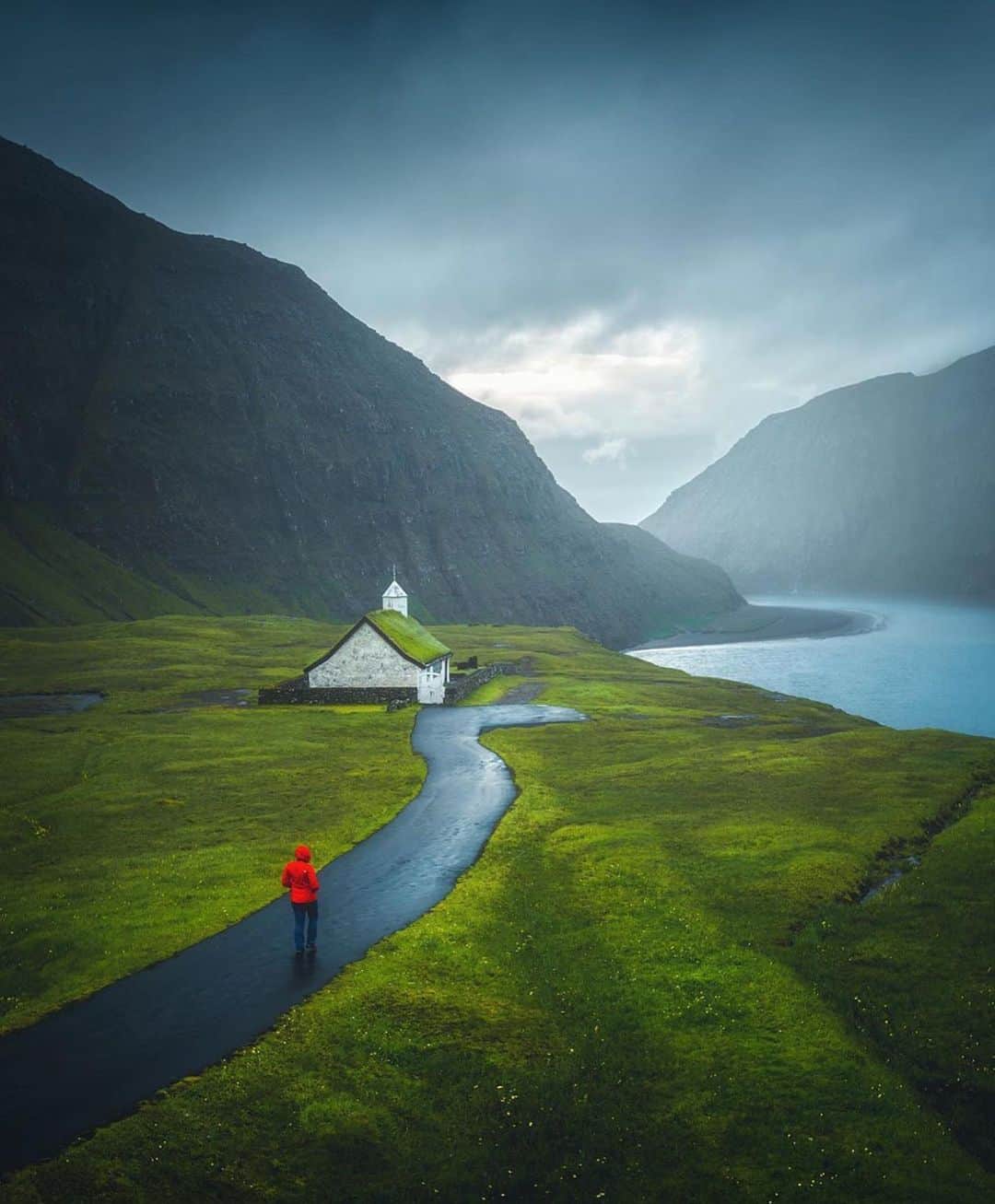 Wonderful Placesさんのインスタグラム写真 - (Wonderful PlacesInstagram)「The beautiful Faroe Islands ✨😍😍❤️❤️✨ Tag who you’d visit with!!! . 📷 by ✨✨@cumacevikphoto✨✨ #wonderful_places for a feature ❤️」2月25日 1時45分 - wonderful_places