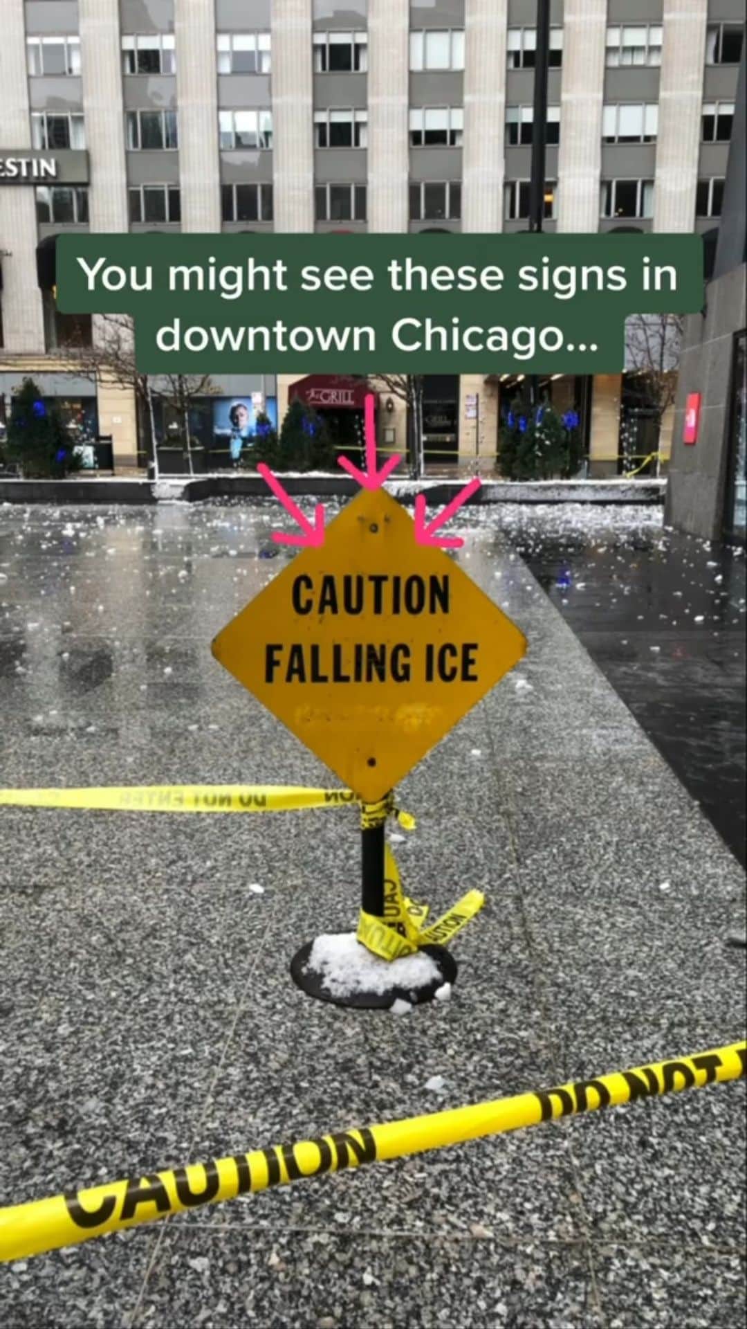 Paul Octaviousのインスタグラム：「Falling Ice in Chicago 🥶 I’ve always seen these signs downtown but never the ice...until now! #damn RP - @360chicago  #chicagoweather #ice」