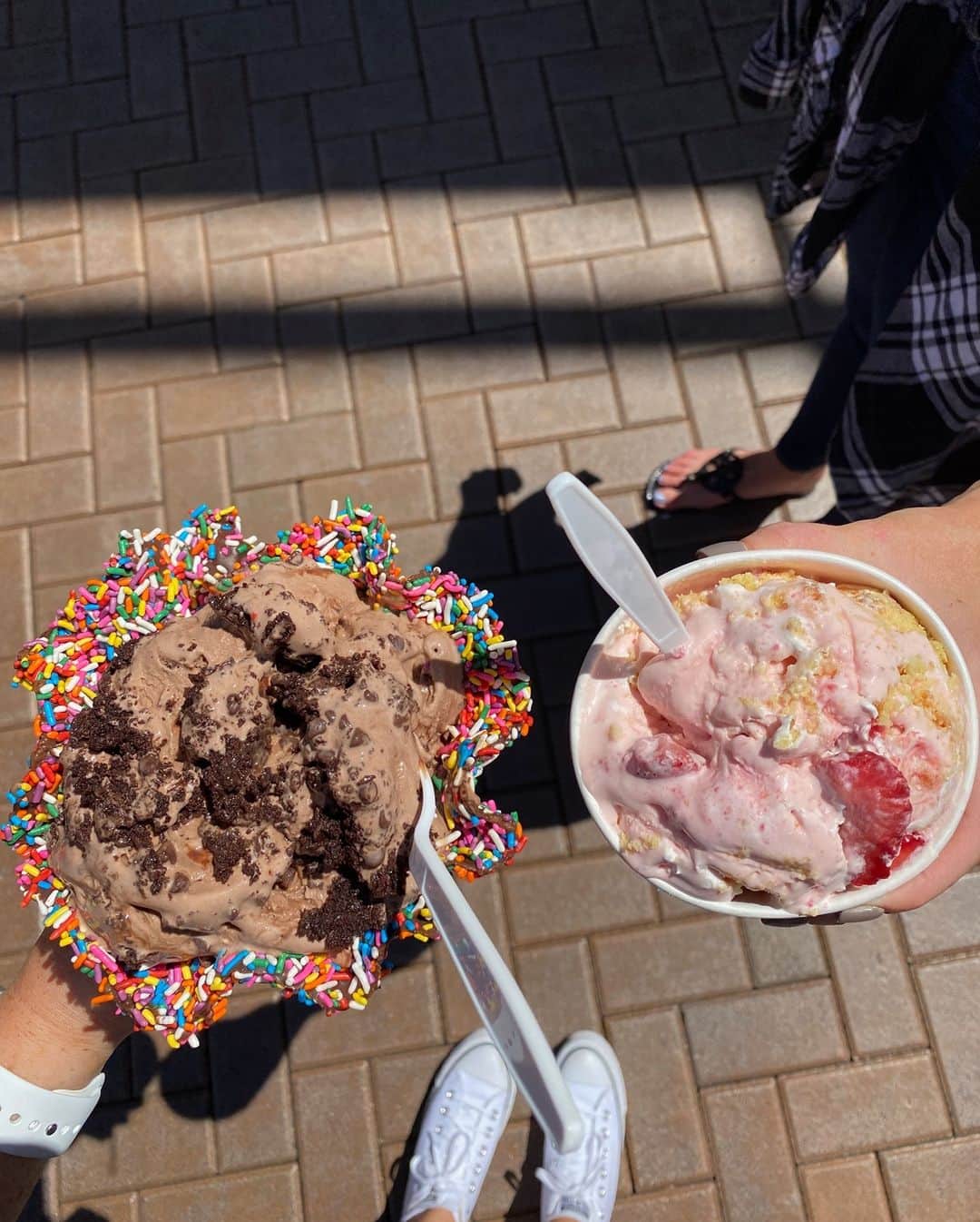 コールド・ストーン・クリーマリーのインスタグラム：「Best friend dates should look something like this 😍」