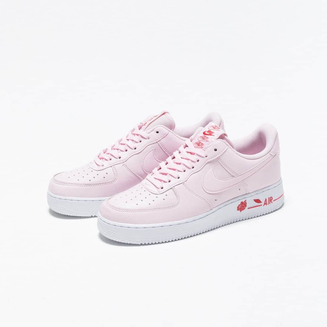 UNDFTDさんのインスタグラム写真 - (UNDFTDInstagram)「Nike Air Force 1 '07 LX 'Rose' // Available Thursday 2/25 at Undefeated LA, SF, LV, Silverlake, Phoenix and Undefeated.com @nike」2月25日 2時30分 - undefeatedinc