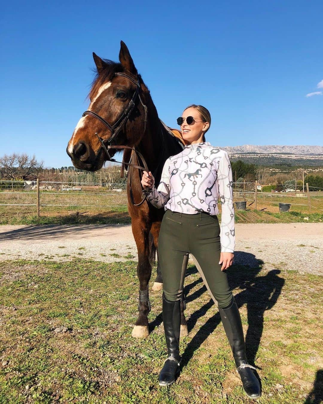 アルベルトファッシャーニさんのインスタグラム写真 - (アルベルトファッシャーニInstagram)「Le bonheur 🇫🇷♥️⁠ @oceanemeini rides in our 33073 boots.⁠ ⁠ #albertofasciani #equestrians」2月25日 2時31分 - albertofasciani_official