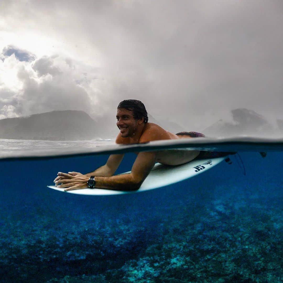 ジェレミー・フローレスのインスタグラム：「Crystal clear 💎 @breitling_france . . 📷: @anestides.alexandre #SquadOnAMission #SuperOceanHeritage」