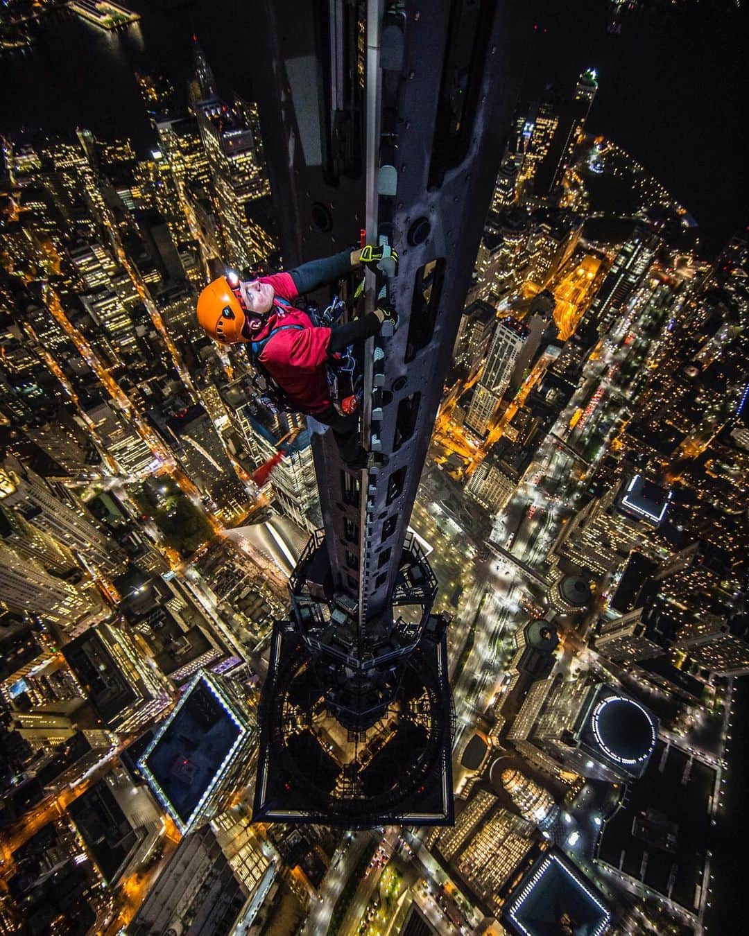 ジミー・チンのインスタグラム：「One World Trade Center.   Best climb in Manhattan...if you can get through the approach.   Shot on assignment for @nytmag」