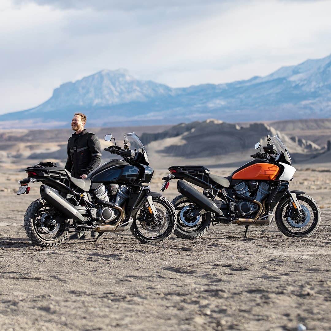 HYPEBEASTさんのインスタグラム写真 - (HYPEBEASTInstagram)「#hypeAF: @harleydavidson has unveiled its first adventure touring motorcycle with the 2021 Pan America 1250. The bike is equipped with a liquid-cooled, 60-degree V-twin, DOHC international engine with variable valve timing boasting 150 HP and ample torque tuned to ensure the rider has maximum control. To put it into perspective, the bike has the ability to go 135 mph with the rider, passenger, and full of cargo. Expect the base-model to be priced at $17,319 USD. Click the link in bio for more info.⁠⁠ Photo: Harley-Davidson」2月25日 12時36分 - hypebeast