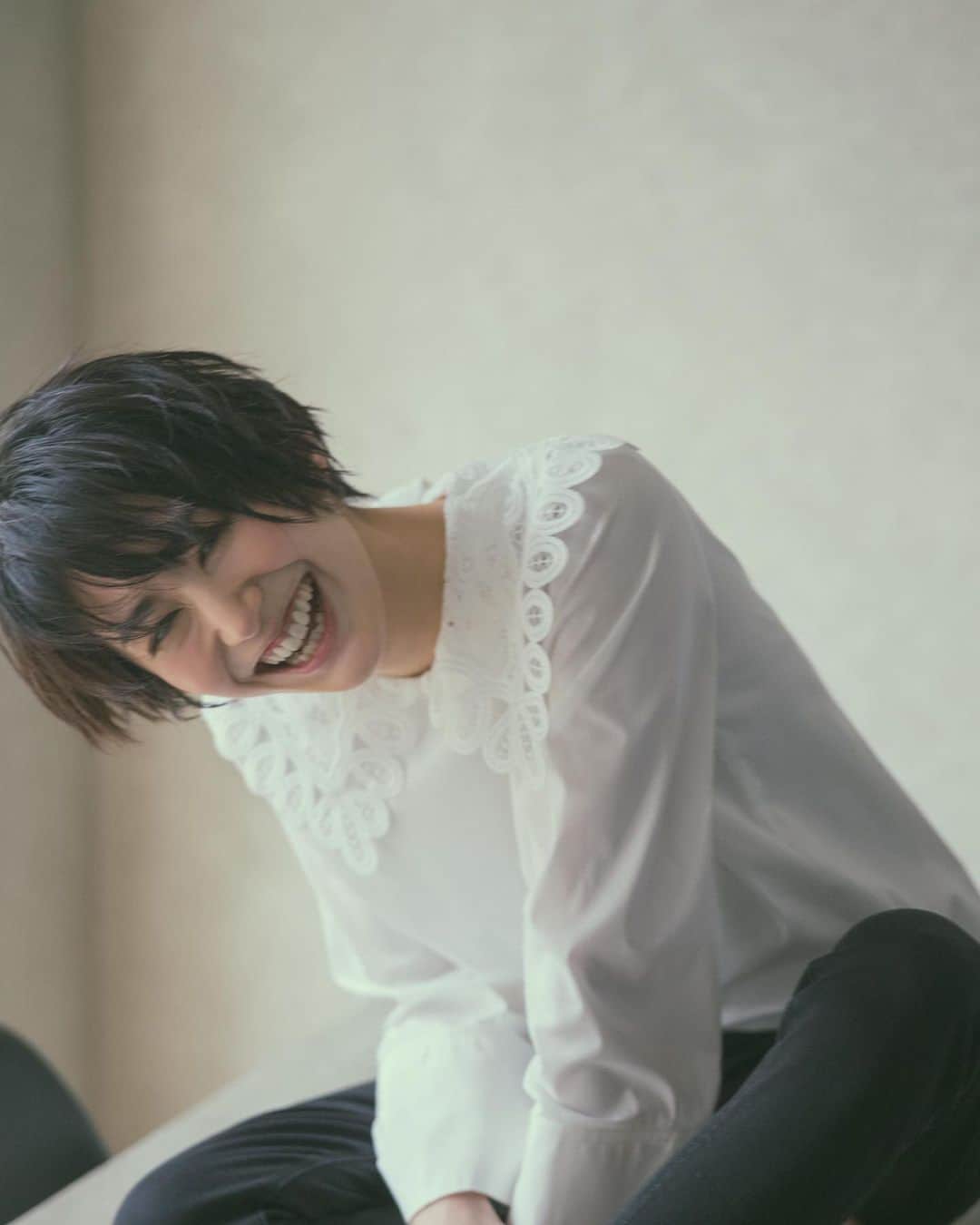 Arpege storyさんのインスタグラム写真 - (Arpege storyInstagram)「2/25(木)公開！﻿ Arpege story Original WEB ALBUM﻿ ﻿ 2/27(土)リニューアルオープンのルミネ横浜店にて﻿ 掲載商品の先行販売を行います✨﻿ (チェックスカートを除く)﻿ ﻿ 詳しい商品情報はタグをcheck♡﻿ ﻿ ﻿ --------------------------------------------------﻿ ﻿ 【ルミネ横浜News】﻿ ﻿ ①﻿ 2/27(土)Arpege storyルミネ横浜店﻿ 3階→2階へ、リューアルOPEN！﻿ ﻿ ⚠️25日までは3階で営業いたします。26日は営業しておりませんのでご注意ください。﻿ ﻿ ②﻿ リニューアルOPENを記念して、﻿ Arpege storyルミネ横浜店限定アイテムを発売！﻿ ﻿ ③﻿ 2/27(土)・2/28(日)の2日間は﻿ Arpege story会員様ALL10%OFF!﻿ ﻿ ④﻿ リニューアルOPENを記念して、¥50,000（税抜）以上お買い上げのお客様には、通常のノベルティに加えて「ルームウェア&ターバンSET(モカ)」をプレゼント致します✨﻿ ﻿ ※なくなり次第終了となります。﻿ ﻿ --------------------------------------------------﻿ ﻿ #神山まりあ さん #神山まりあ着用﻿ #ルミネ横浜 #arpegestory #リニューアルオープン #0227」2月25日 13時06分 - arpege_story