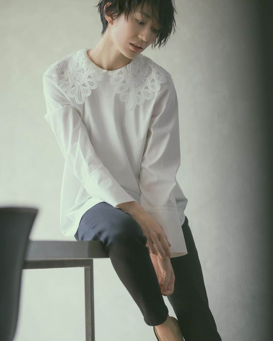 Arpege storyさんのインスタグラム写真 - (Arpege storyInstagram)「2/25(木)公開！﻿ Arpege story Original WEB ALBUM﻿ ﻿ 2/27(土)リニューアルオープンのルミネ横浜店にて﻿ 掲載商品の先行販売を行います✨﻿ (チェックスカートを除く)﻿ ﻿ 詳しい商品情報はタグをcheck♡﻿ ﻿ ﻿ --------------------------------------------------﻿ ﻿ 【ルミネ横浜News】﻿ ﻿ ①﻿ 2/27(土)Arpege storyルミネ横浜店﻿ 3階→2階へ、リューアルOPEN！﻿ ﻿ ⚠️25日までは3階で営業いたします。26日は営業しておりませんのでご注意ください。﻿ ﻿ ②﻿ リニューアルOPENを記念して、﻿ Arpege storyルミネ横浜店限定アイテムを発売！﻿ ﻿ ③﻿ 2/27(土)・2/28(日)の2日間は﻿ Arpege story会員様ALL10%OFF!﻿ ﻿ ④﻿ リニューアルOPENを記念して、¥50,000（税抜）以上お買い上げのお客様には、通常のノベルティに加えて「ルームウェア&ターバンSET(モカ)」をプレゼント致します✨﻿ ﻿ ※なくなり次第終了となります。﻿ ﻿ --------------------------------------------------﻿ ﻿ #神山まりあ さん #神山まりあ着用﻿ #ルミネ横浜 #arpegestory #リニューアルオープン #0227」2月25日 13時06分 - arpege_story