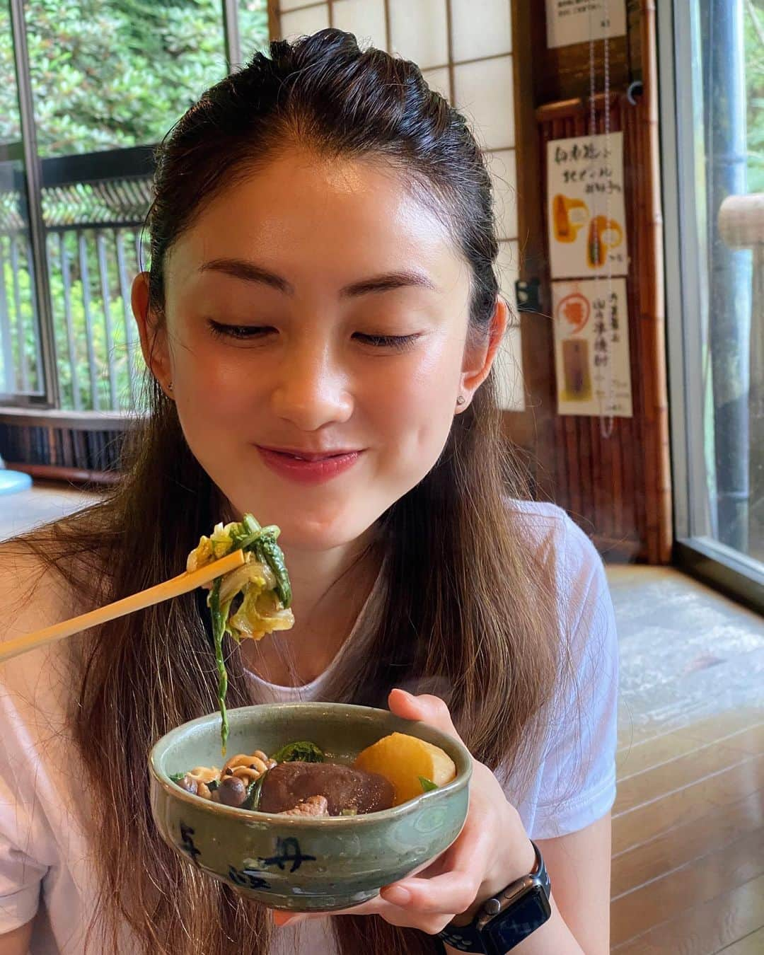 宮坂灯里さんのインスタグラム写真 - (宮坂灯里Instagram)「食べることがだいすきです😋🧡  #グルメ #美味しい #幸せ #いつかの #丹波  #いわや #猪鍋 #japanese #food  #yummy #happy」2月25日 13時26分 - m.akari27