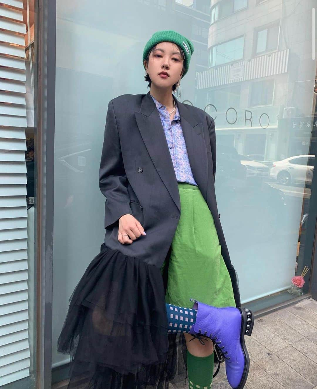 ニコラス カークウッドさんのインスタグラム写真 - (ニコラス カークウッドInstagram)「NK muse @cheristyle_ spotted in our Andy Warhol X Nicholas Kirkwood Combat Boots. Available now through the link in bio or at nicholaskirkwood.com #NicholasKirkwood #MyKirkwoods  ©/®/TM The Andy Warhol Foundation for the Visual Arts, Inc. Used with permission of @warholfoundation」2月25日 5時10分 - nicholaskirkwood