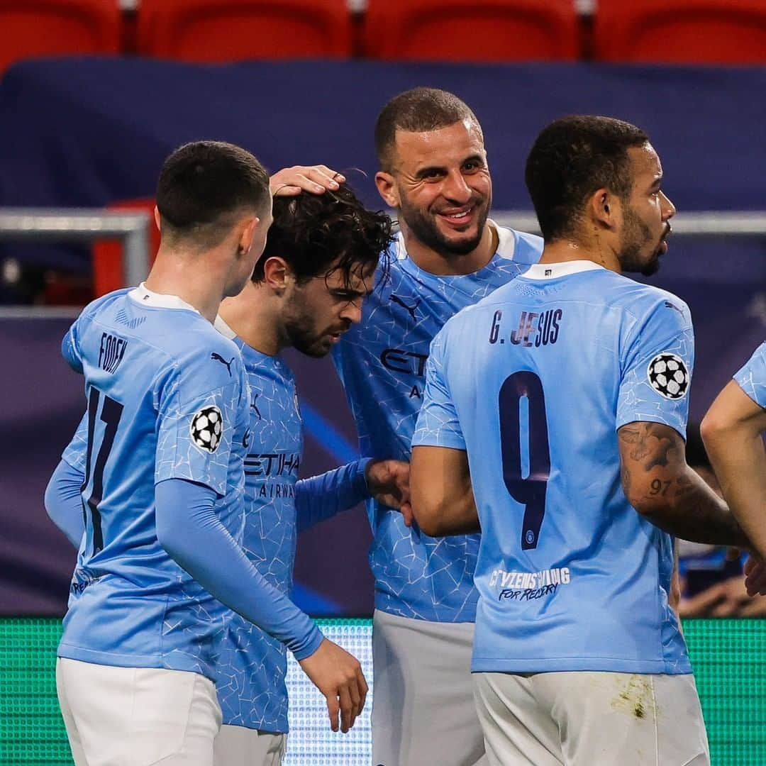 マンチェスター・シティFCさんのインスタグラム写真 - (マンチェスター・シティFCInstagram)「Bernardo breaks the deadlock! 💥🔓 #mancity」2月25日 5時36分 - mancity