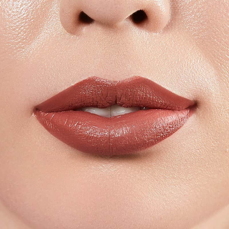 Motives Cosmeticsさんのインスタグラム写真 - (Motives CosmeticsInstagram)「Our Cream Lipstick in Sweet & Sour is a must-have shade. 🖤 Tap to shop 💋 #motivescosmetics」2月25日 5時39分 - motivescosmetics