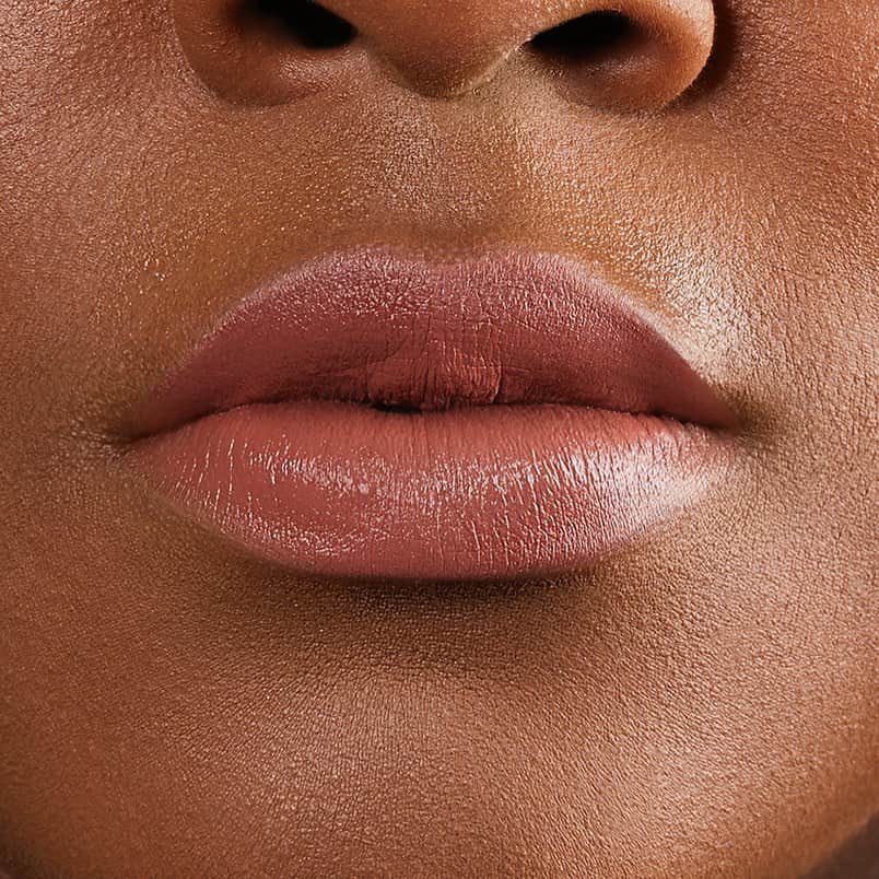 Motives Cosmeticsのインスタグラム：「Our Cream Lipstick in Sweet & Sour is a must-have shade. 🖤 Tap to shop 💋 #motivescosmetics」