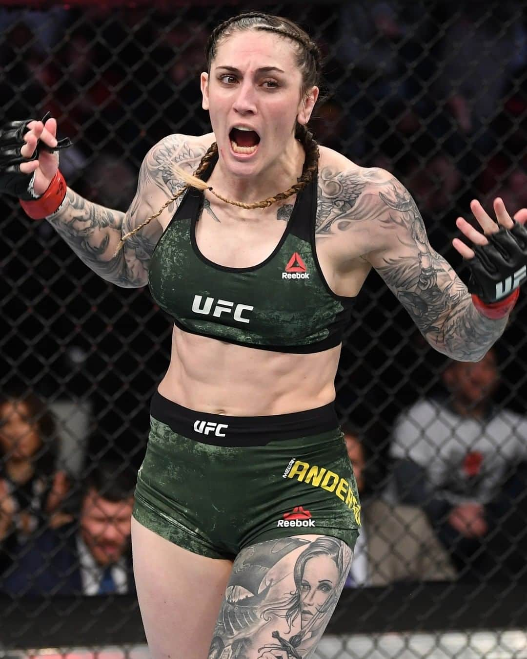 UFCさんのインスタグラム写真 - (UFCInstagram)「Refuses to be denied! @MeganA_MMA is a week away from her shot at gold. #UFC259」2月25日 6時01分 - ufc