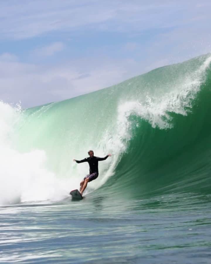 Surf Magazineのインスタグラム：「Reading ledges like they're Dr. Seuss books. It's elementary stuff for @gatien_delahaye971   More in our bio. Video: @igorhossmann」