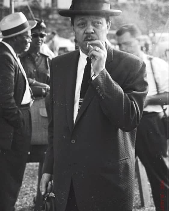 タイラージェームス・ウィリアムスのインスタグラム：「Lester Young. A name I was not familiar with until @usvsbillieholiday . As I began to dig and find out as much information as I could about this man I realized he had already influenced my everyday life. Before Lester “bread” was only a food, a “crib” was only something you placed a baby in and “cool” was an approximate temperature. So if you understand what I mean when I say “ I’m just at the crib trying to get my bread right so I can step out looking cool” - that’s Lester. He coined these terms and pioneered the vernacular of the culture. He changed the way people not only heard the tenor saxophone but also how they played it. His note choice specific and airy. Choosing to float on top of rhythm rather than cut through it. Often turning his mouth piece, not just to add his only personal swag to the instrument, but to adjust his play and strengthen his unmatched stamina.   But what hit me the most was the way others spoke of his love for Billie. Lady, as he called her. That perhaps, was the most impressive. After we all pass, we expect people to speak on how we loved our families or our significant others but this type of plutonic love doesn’t get mentioned as much. Personally I don’t think we have enough depictions in the media of plutonic love between men and women. The beauty in that simply resonates differently.  That love was something I really wanted to capture. Felt compelled to capture. . . . @usvsbillieholiday comes out in 2 days on Feb. 26th on @hulu. I hope you’ll take some time to watch and appreciate Billie, Lester and all of the other often unsung black people in not only Billie’s life but this time. #usvsbillieholiday #blackhistorymonth」