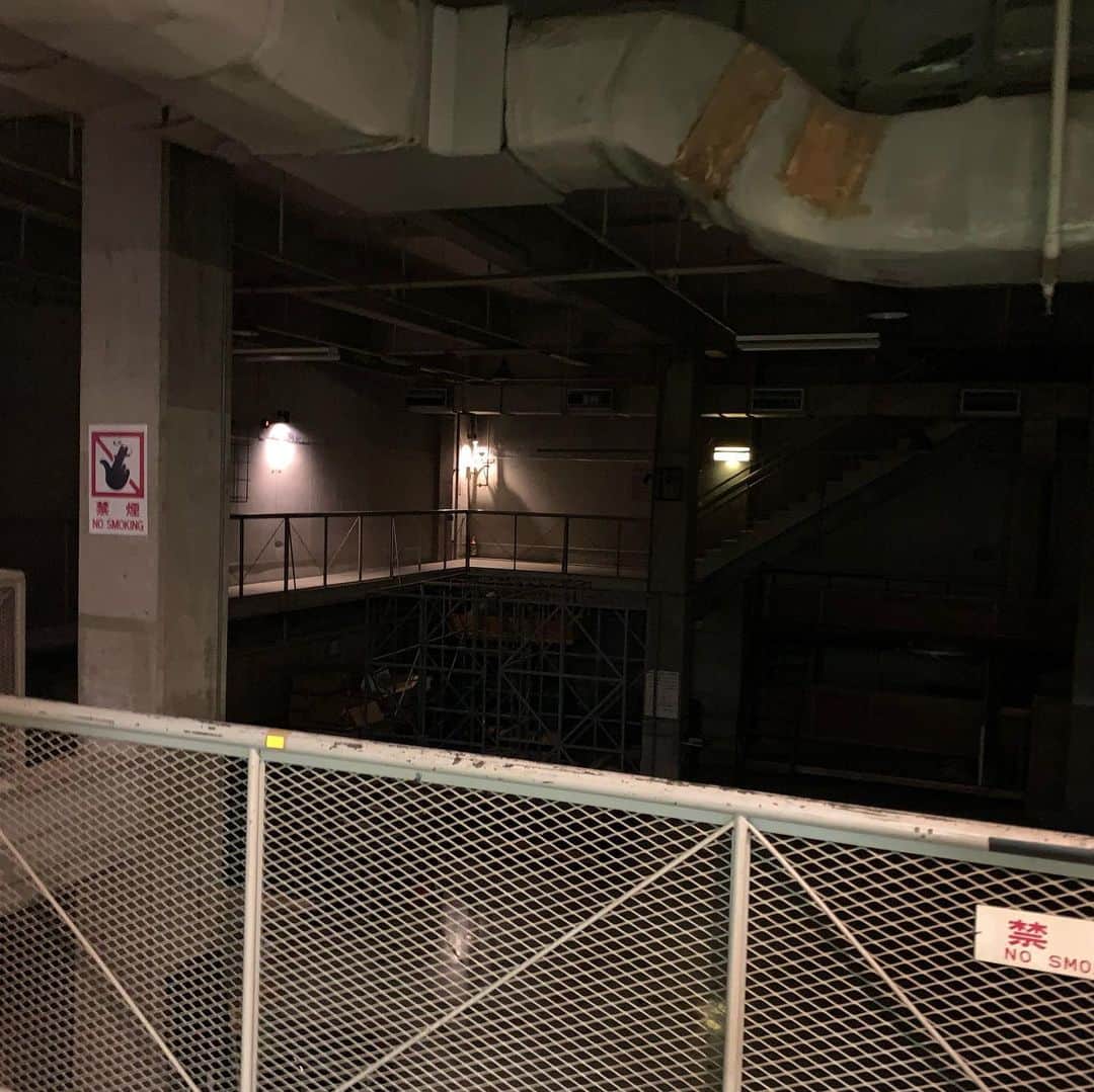浜田さんのインスタグラム写真 - (浜田Instagram)「金山の会場、ものものしい雰囲気だなと思ってたら、楽屋におばけいた。」2月25日 14時08分 - eijump