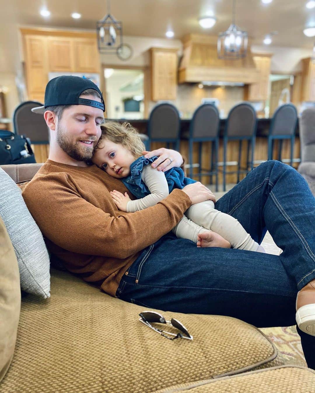 ジェッサ・ダガーさんのインスタグラム写真 - (ジェッサ・ダガーInstagram)「Daddy’s girl ❤️」2月25日 8時44分 - jessaseewald