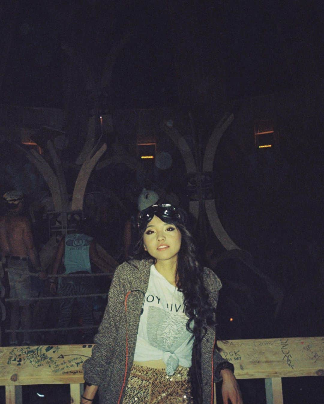 Jenn Imさんのインスタグラム写真 - (Jenn ImInstagram)「I've hoarded a few disposable cameras for YEARS and only got around to developing them today. I was floored when I saw these photos of a 22 year old me at Burning Man 2012. I was quite directionless at the time, but my experience at the Playa was a transformative one. It was the beginning of my journey to an inner confidence that would bloom into what it is today. ❣️」2月25日 8時46分 - imjennim