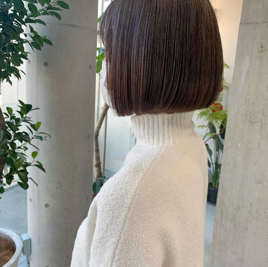 のインスタグラム：「. お客様の写真。 いつもありがとうございます♡ 2月中はご予約のお客さまで埋まっております。 3月にお会いできるのを楽しみにしています。」