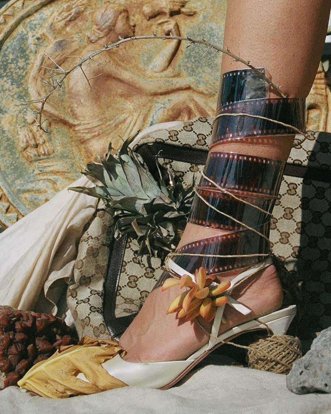 ジョン ハーディーのインスタグラム：「#NotNOTJewelry   #JohnHardy」