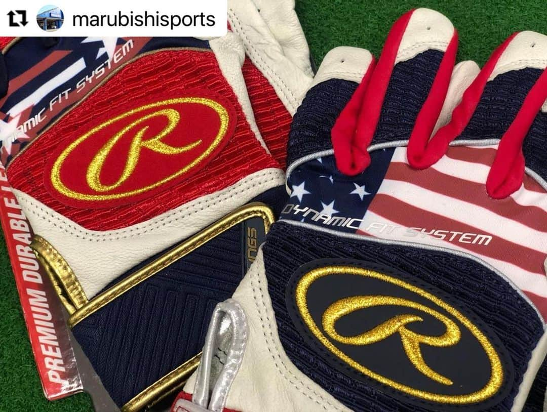 Rawlings Japanさんのインスタグラム写真 - (Rawlings JapanInstagram)「#Repost @marubishisports with @make_repost ・・・ ﾟ･*:.｡⚾︎ 新商品の紹介です！ ・ ローリングス バッティング手袋(USAモデル) price 4,950円(税込) ・ デザイン性抜群なのはもちろん バットエンドで擦れるパームにはパッド加工付き。 強さがアピールポイントなので ノック用としても大活躍です😎 ・ #新商品 #ローリングス #rawlings #バッティング手袋 #バッティンググローブ #newカラー #草野球 #野球好きな人と繋がりたい  #野球 #baseball #ベースボール #マルビシスポーツ #マルビシ #香川県 #丸亀市 #Instagram #インスタ映え @rawlings_japan_llc」2月25日 10時37分 - rawlings_japan_llc