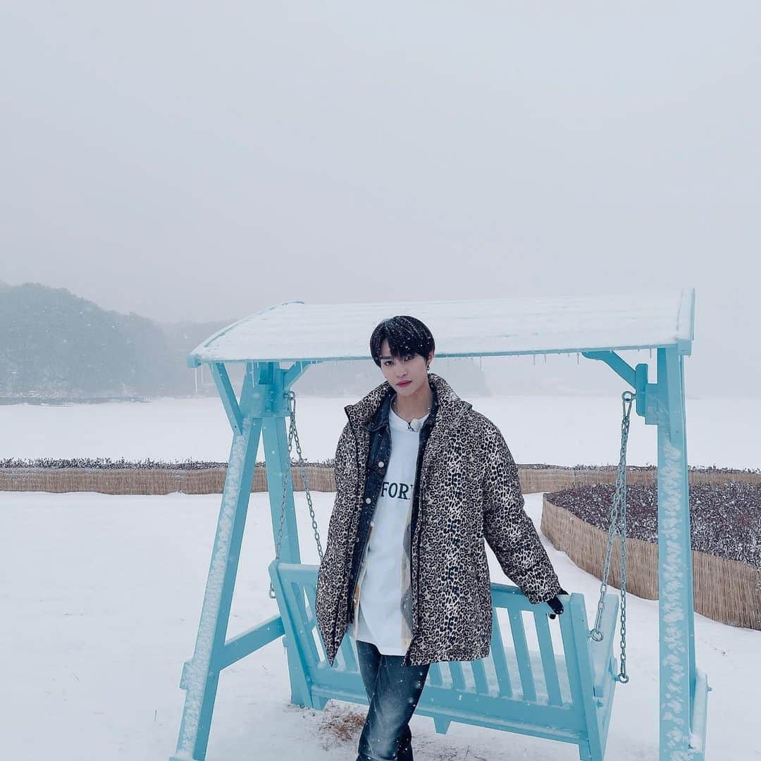 ヤンヤン（YangYang）さんのインスタグラム写真 - (ヤンヤン（YangYang）Instagram)「🤍💙❄️⛄️☃️」2月25日 11時20分 - yangyang_x2