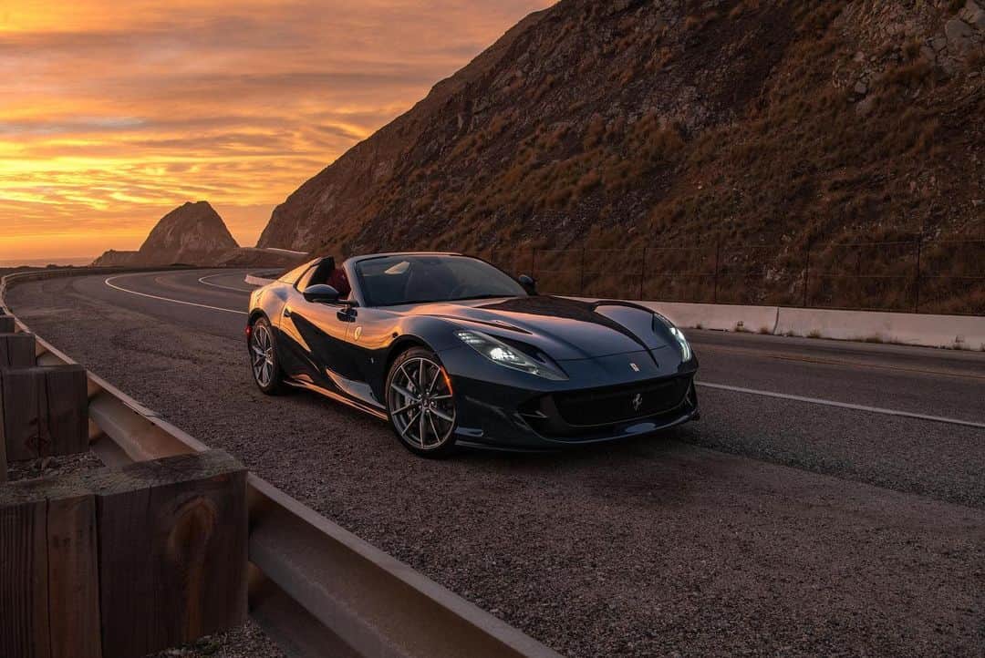 Ferrari USAさんのインスタグラム写真 - (Ferrari USAInstagram)「As the sun sets in the west, the possibilities for the evening are limitless with the #Ferrari812GTS.」2月25日 11時21分 - ferrariusa