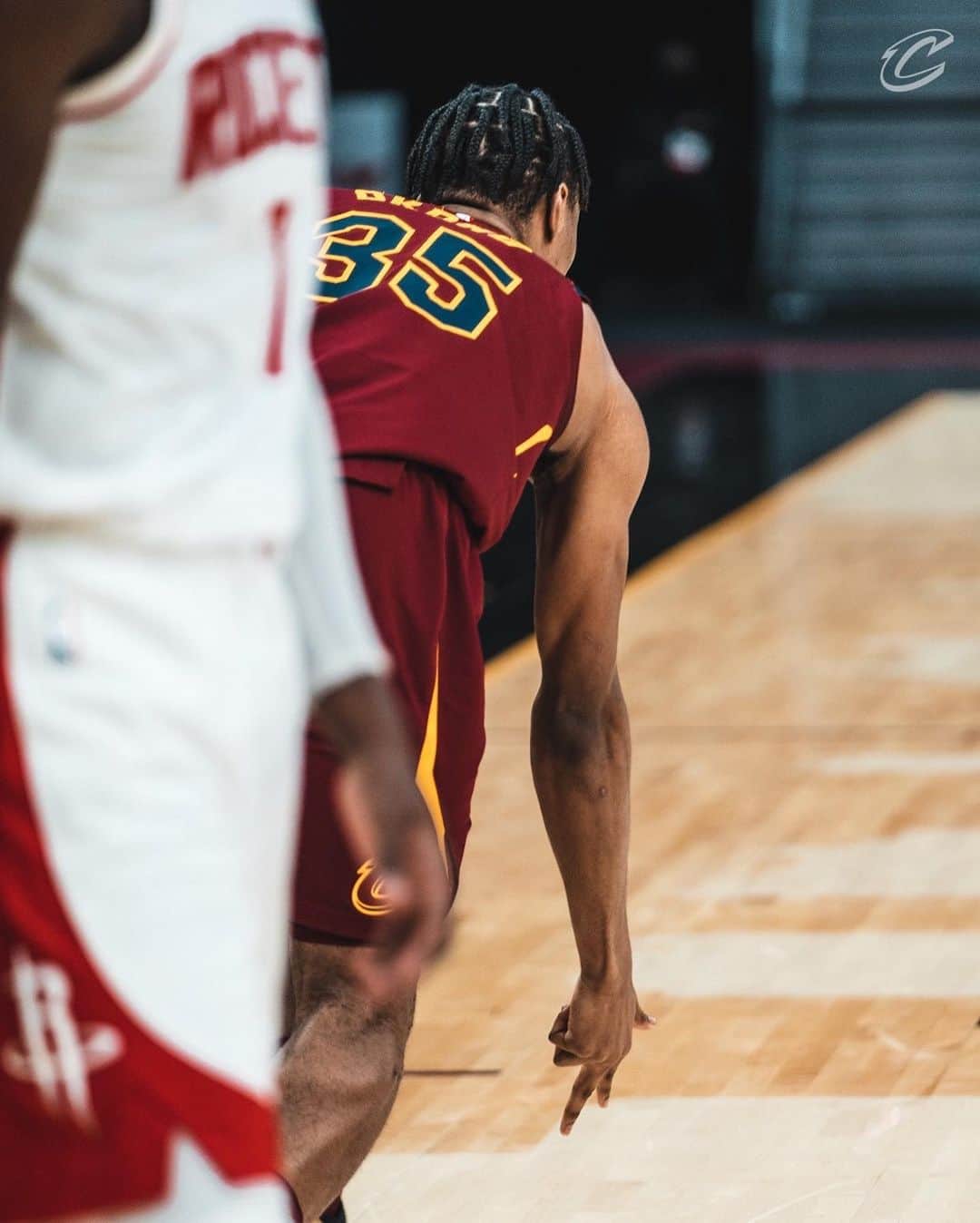 キャブスのインスタグラム：「If you like three point celebrations, you came to the right place. 😎 #BeTheFight」