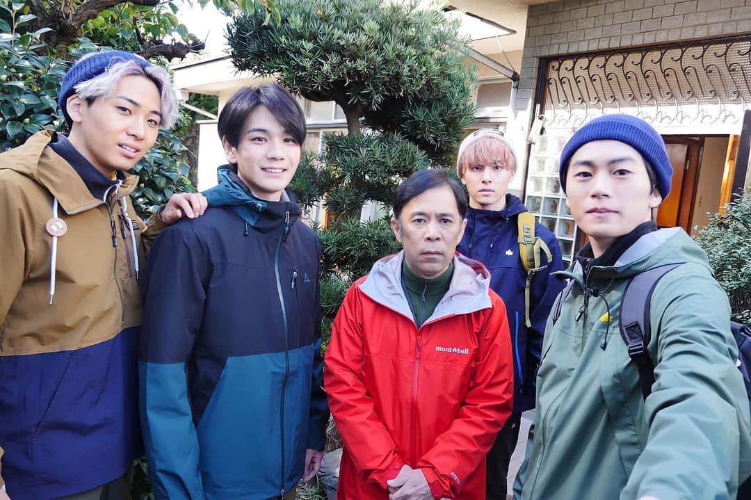 のインスタグラム：「＼豆原一成 出演映画🎬／ 『#半径1メートルの君 〜上を向いて歩こう〜』 明日2/26(金)いよいよ公開！  川尻蓮、川西拓実、木全翔也の サプライズ出演もお楽しみに✨  公式HPはこちら ▶️hankei1m.official-movie.com  #豆原一成 #川尻蓮 #川西拓実 #木全翔也 #JO1 • • 🇯🇵 DON'T FORGET TO FOLLOW 🤴🏻 UPDATE OF MAMEHARA ISSEI ➖➖➖➖➖➖➖➖➖➖➖➖➖ #Mameharaissei #mameissei #mamehara #issei #豆原一成 #okayama #produce101japan #produce101jp  #produce101season2 #produce48 #producex101 #IOI #WANNAONE #IZONE #X1 #JO1 #protostar #japan」