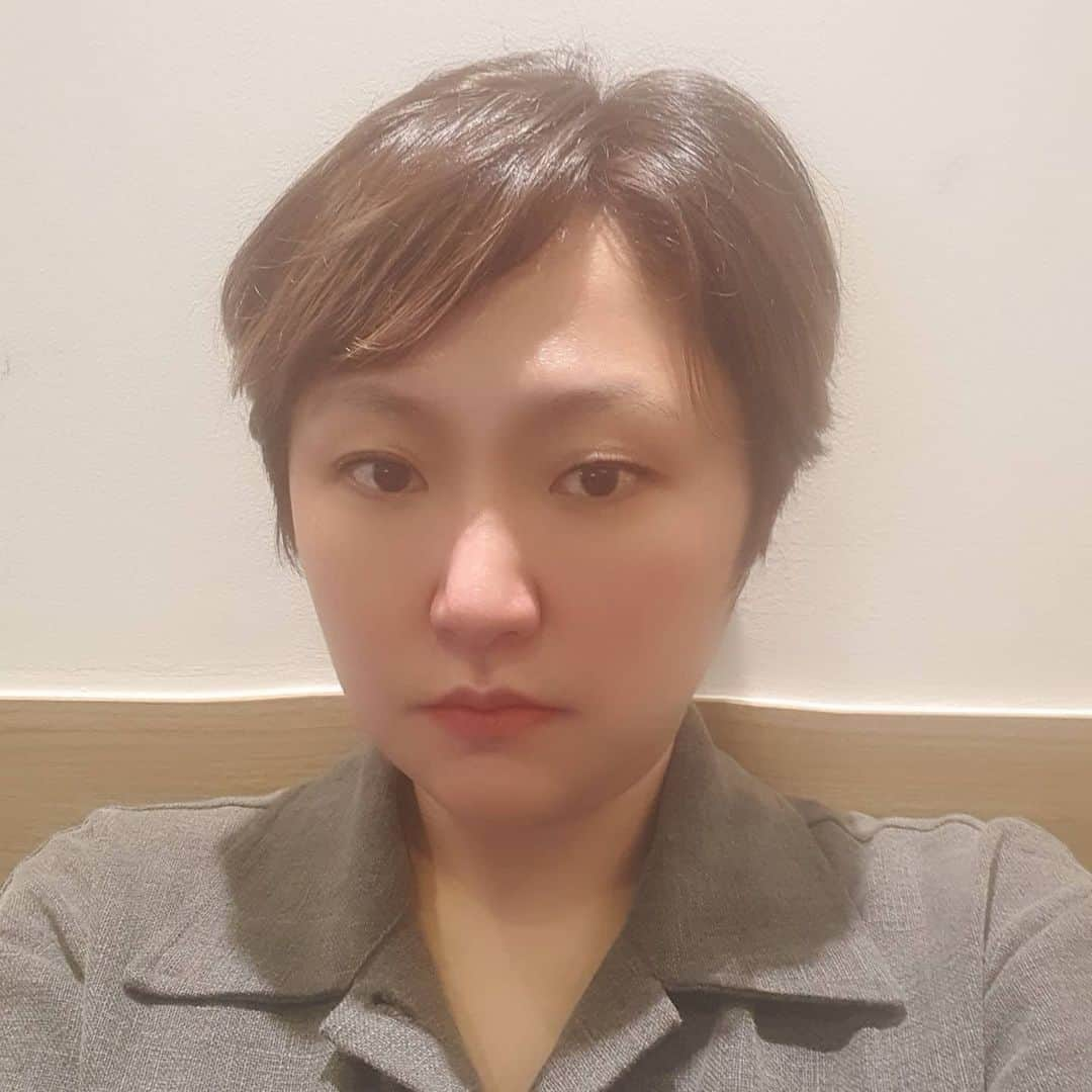 キム・ヒョンスクさんのインスタグラム写真 - (キム・ヒョンスクInstagram)「#밀양가는길#바쁘다바빠#이쯤되면#항공사모델해야는거아님#ㅋ#아들아#기둘려랏」2月25日 11時45分 - terrorgirl12