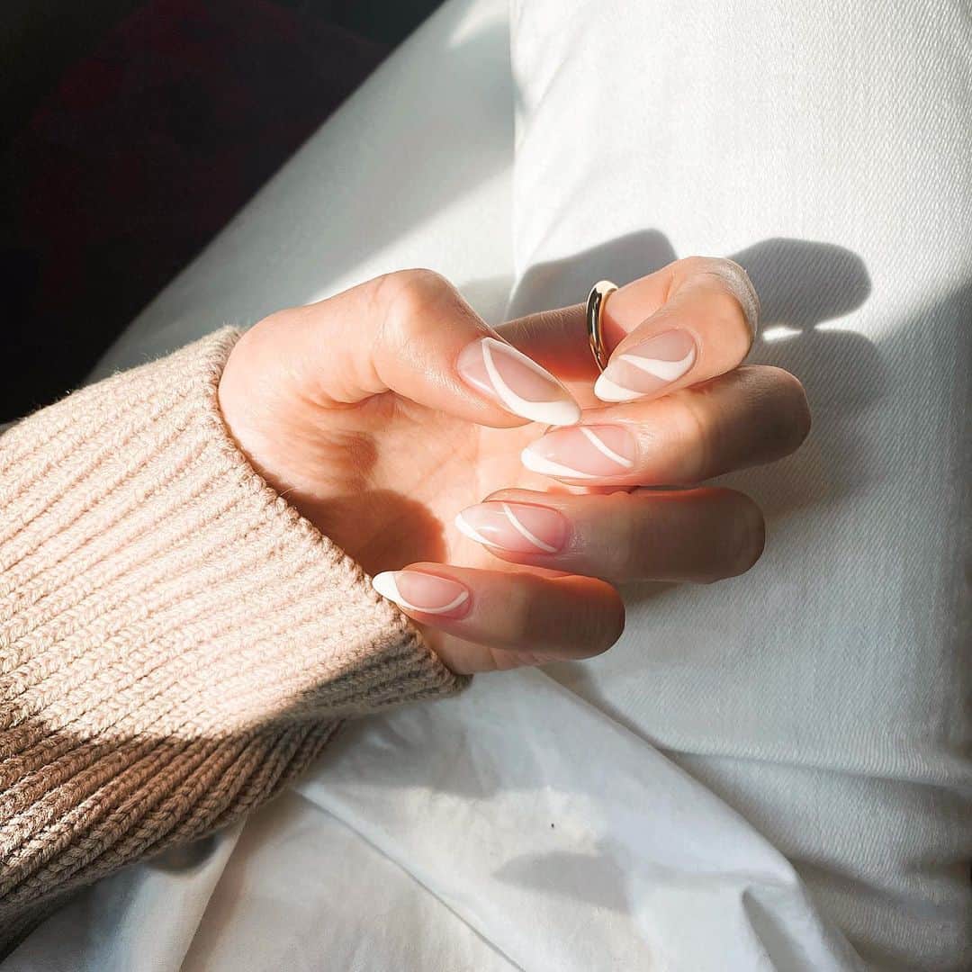 加藤桃子さんのインスタグラム写真 - (加藤桃子Instagram)「I got my nails done 💅  #nails  #nailart」2月25日 11時45分 - mom0.japan