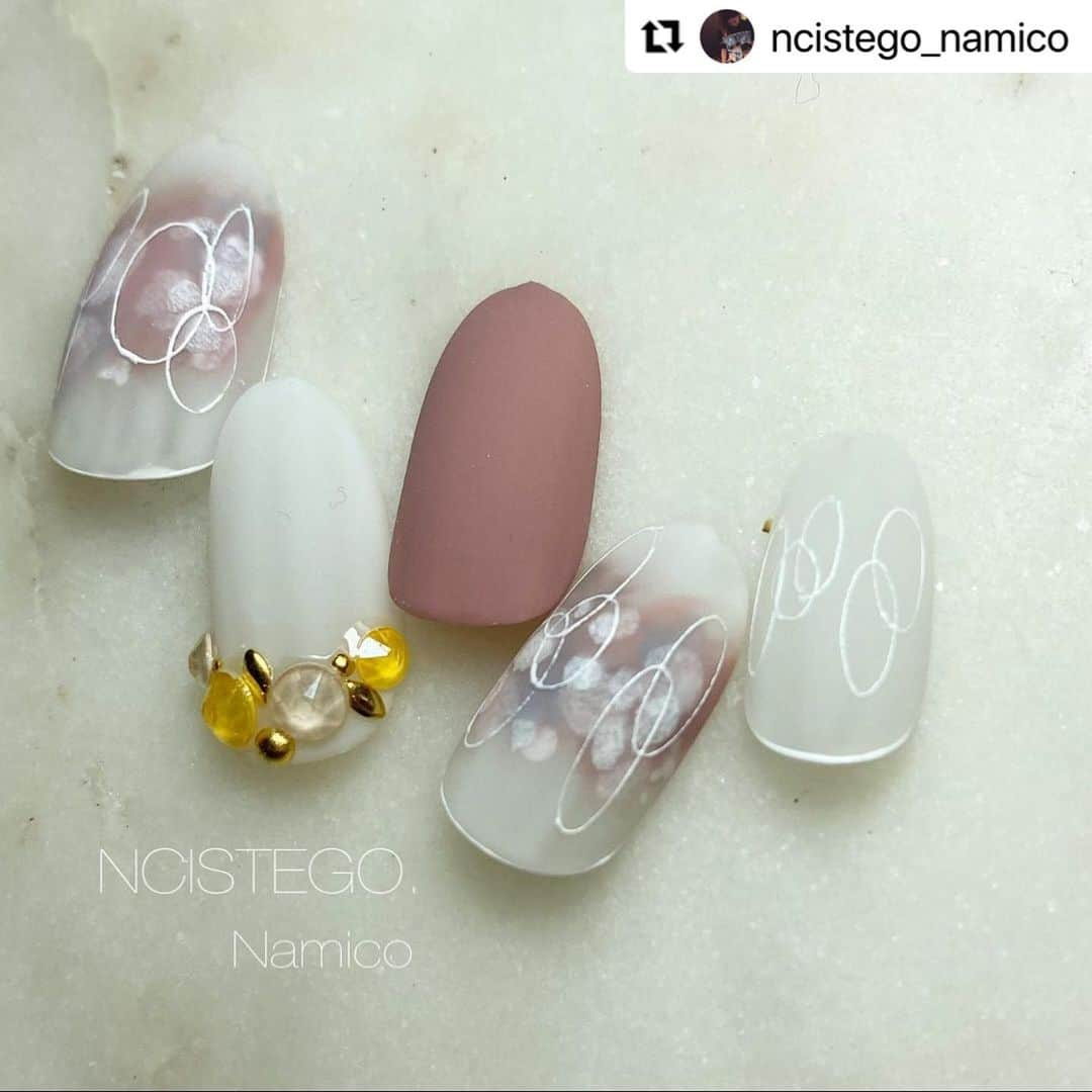 LEAFGEL PREMIUMさんのインスタグラム写真 - (LEAFGEL PREMIUMInstagram)「#Repost @ncistego_namico with @make_repost ・・・ .  S/S collection  @leafgel_premium   使用カラー k08.802.804.459.461.002  明日より21、22日定休日に加え、 23日も臨時休業とさせて頂き、 NCISTEGO. 3連休頂戴致します🙇‍♀️🙇‍♀️🙇‍♀️ お客様、よろしくお願い申し上げます🙇‍♀️🙇‍♀️  .  #NcistEgo#nailart #nail#nailist #naildesign #nailstaglam #jelnail#fashion#Design#エヌシストエゴ#ネイル#ネイルアート#ネイルデザイン#ファッション#デザイン#美甲#네일#네일아트 #リーフジェル#リーフジェルプレミアム #leafgelpremium#四国#高知#高知ネイル#高知ネイルサロン#NcistEgoアート#nuance#ニュアンスネイル」2月25日 12時17分 - leafgel_premium