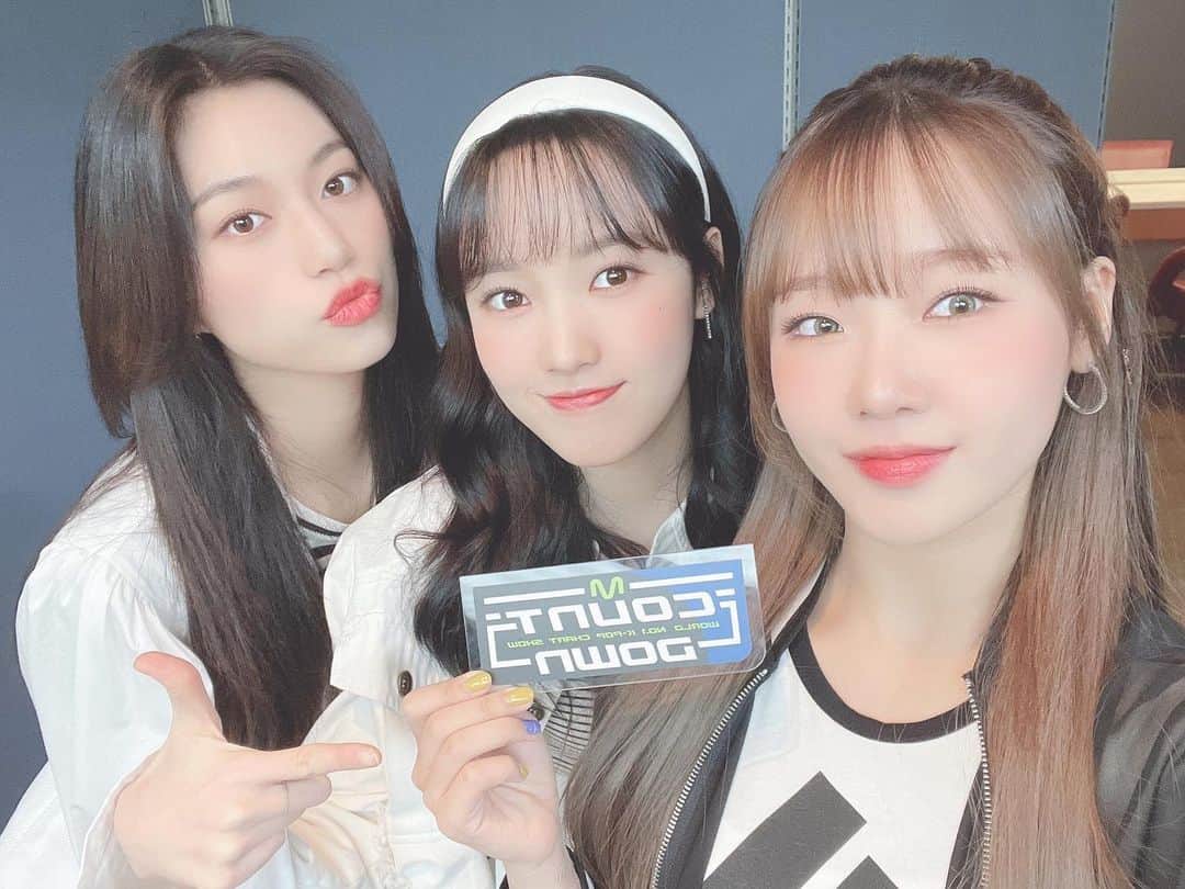 キム・ドヨンのインスタグラム：「© Mnet Mcountdown Twitter」