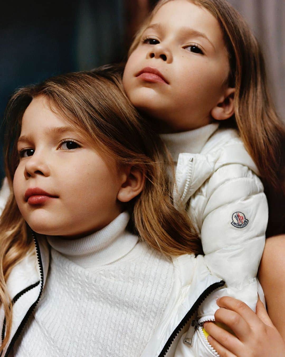 モンクレールのインスタグラム：「Sisters in arms.   Shooting in a small village in France, @OliverHadleePearch catches that special glow of a family holiday.   #MonclerVoices #MonclerEnfant」