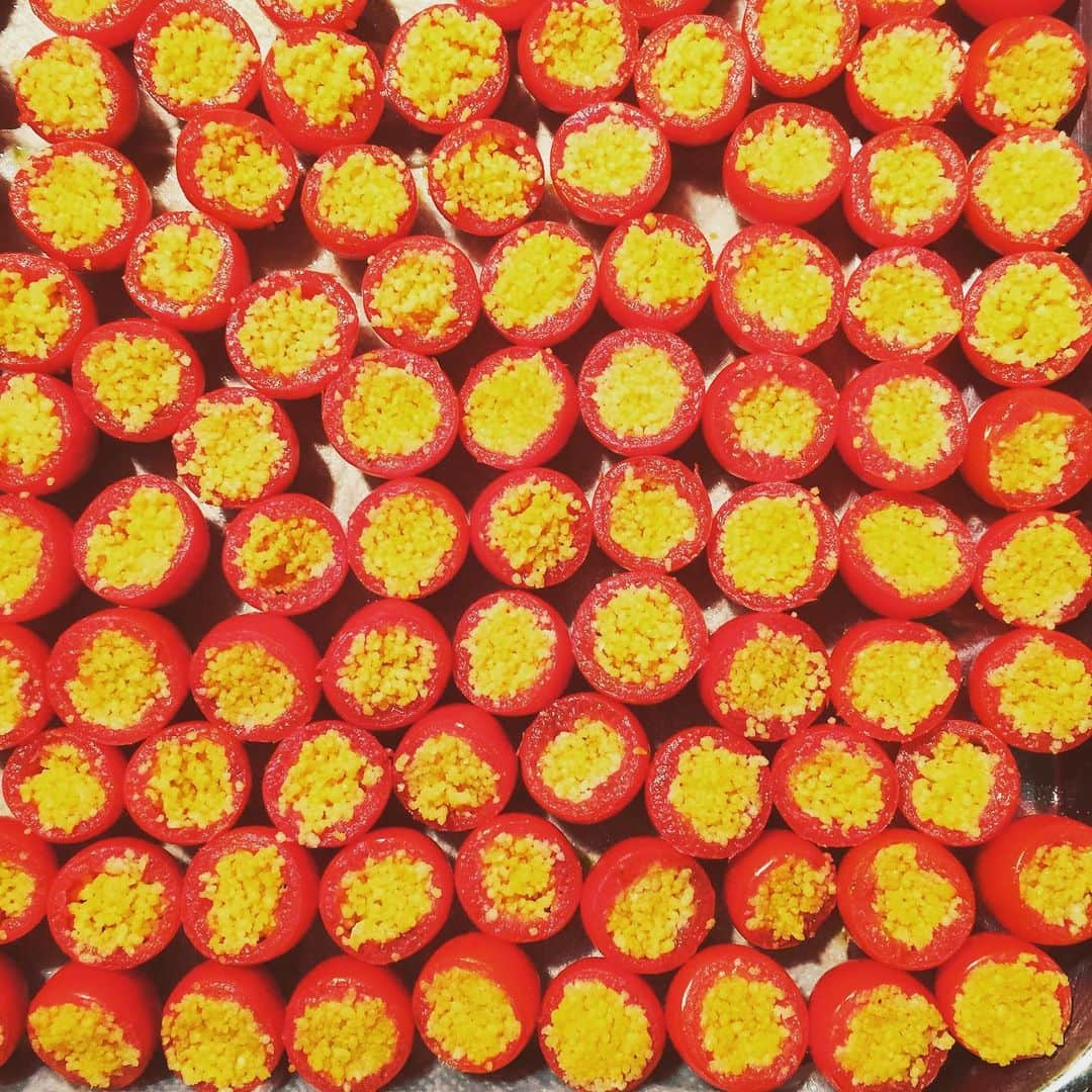 ShinTakedaさんのインスタグラム写真 - (ShinTakedaInstagram)「Tomato falsi #cytwombly  #pintcatering #tomato #falsi #artwork」2月25日 23時23分 - pint_catering