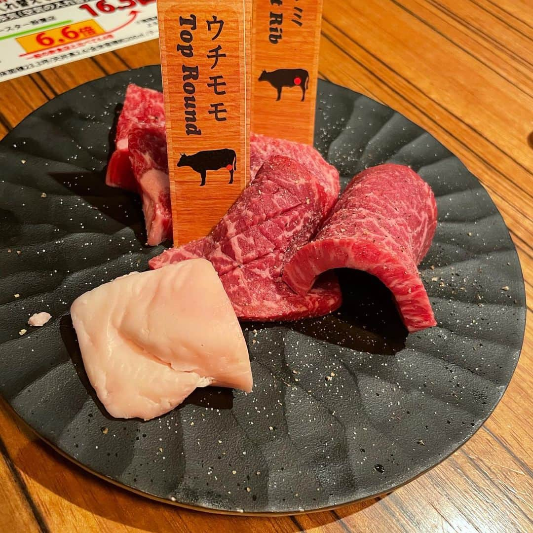 井口眞緒さんのインスタグラム写真 - (井口眞緒Instagram)「焼肉ランチに行ってきました！ ちょっと贅沢なランチだったけど 昼からビールが飲めて最高だった🍺💕 そして、店内も接客も高級だった🥺  📍韓の台所　別邸 🚃渋谷駅」2月25日 23時24分 - iguchi.mao